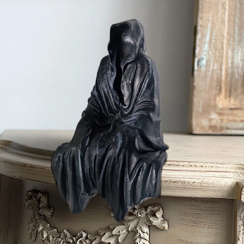 Resin Grim Reaper Sculpture Art Decorative Desk Figure Ornaments Mysterious Man Sitting For Home Desktop Decoration