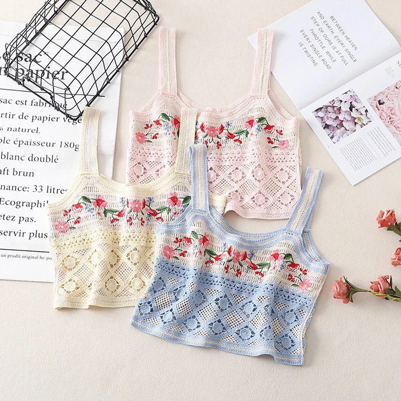 OUMEA Women Knitting Beach Tank Tops Summer Floral Embroidery Sleeveless Crop Tops Retro Korean Styles Sweet Going Out Knit Top