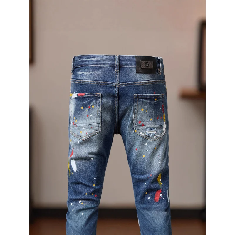 Jean bleu rétro imprimé peinture à l'encre pour hommes, trou déchiré, nouveau pantalon américain slim fit à petites jambes, 2025