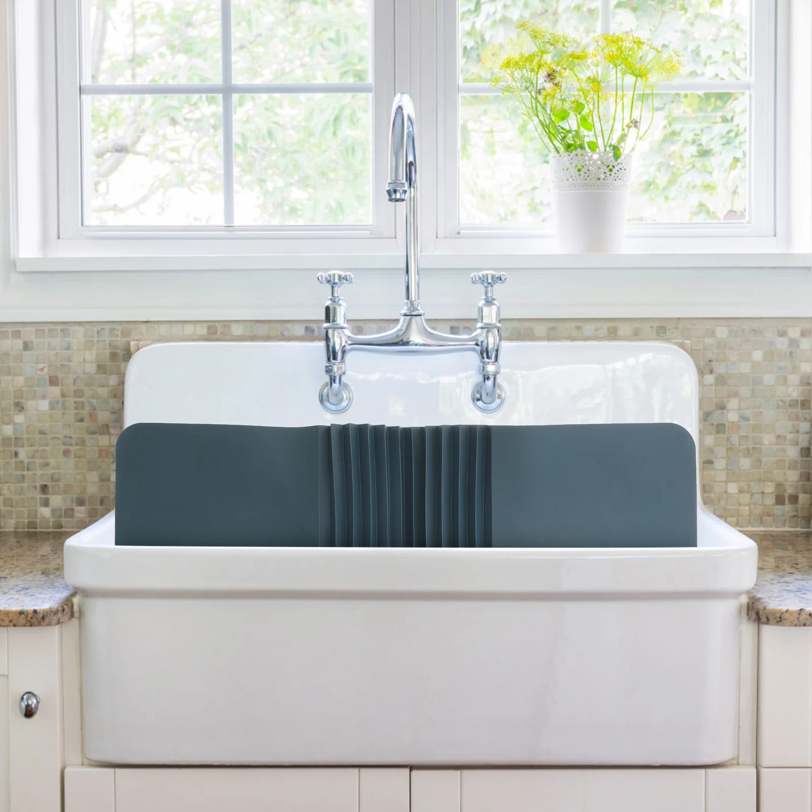 

Household Sink Splashing Guard Wear-Resistant Kitchen Accessory Convenient Splash Protection Baffle Multi-Function Sink Guard