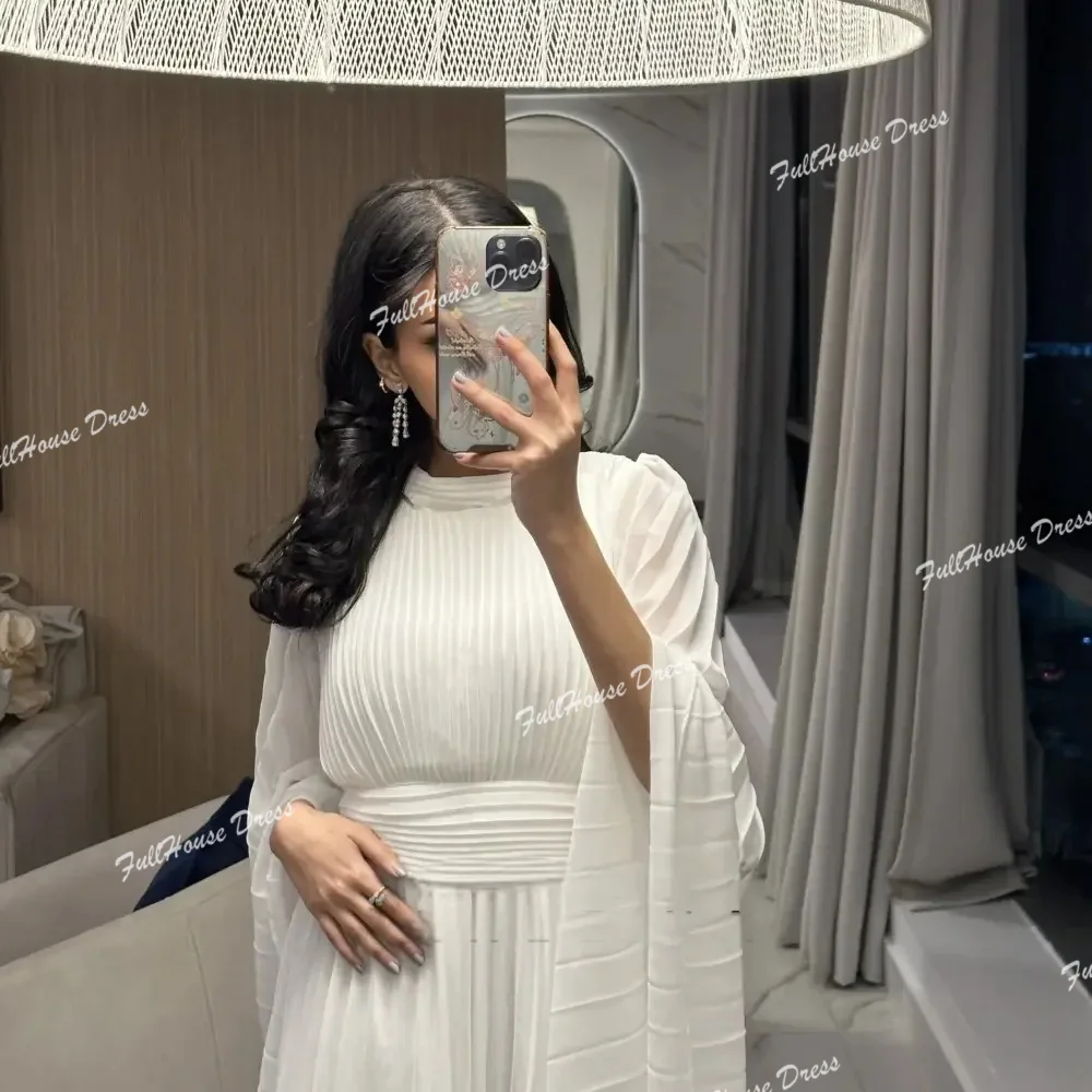 فستان سهرة رسمي بسيط مصنوع حسب الطلب برقبة عالية من الشيفون مطوي وأكمام طويلة على شكل جناح الخفّاش فستان حفلات طويل متدفق فيستدوس دي