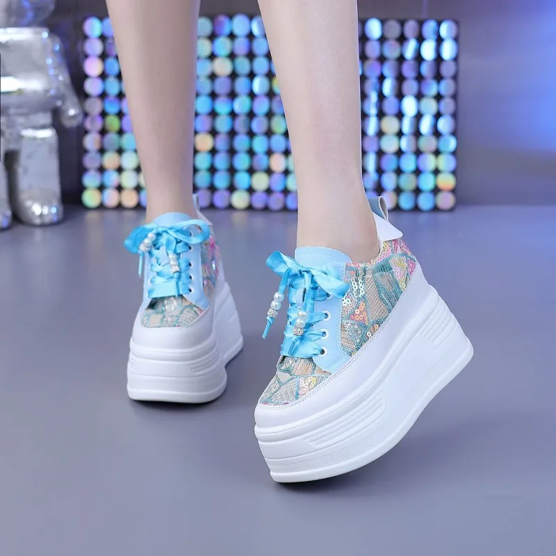 

Women's Summer Outdoor Slip-On Shoes Thick Bottom High Toppling White Shoes Breathable Mesh Versatile Flat Footwear Sandalias