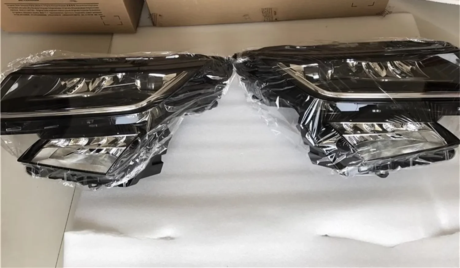 

Front Headlight headlamp assembly for skoda kodiaq Daytime Running DRL Turn signal