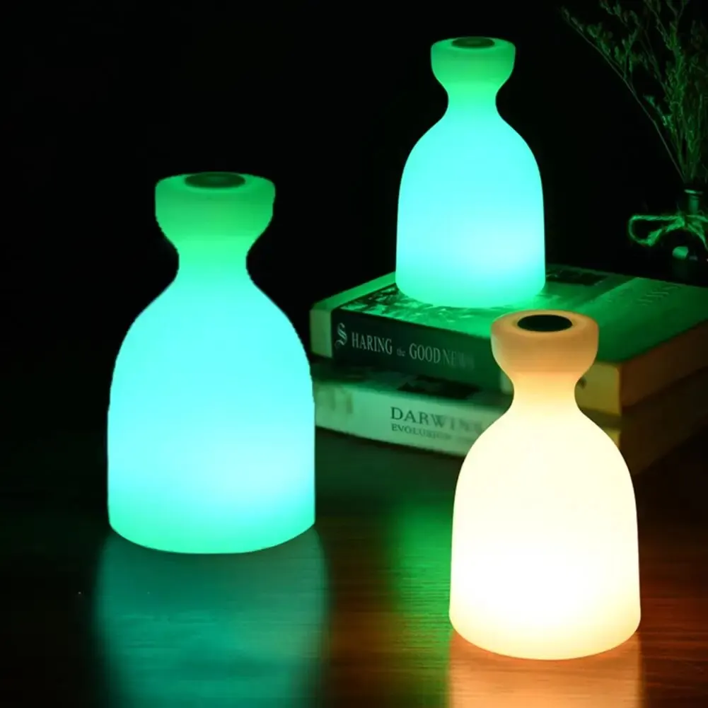 Kolorowy świecący lampka nocna z USB LED w kształcie butelki na nastrojowe oświetlenie do grilla na świeżym powietrzu na tarasie w barze ogrodowym