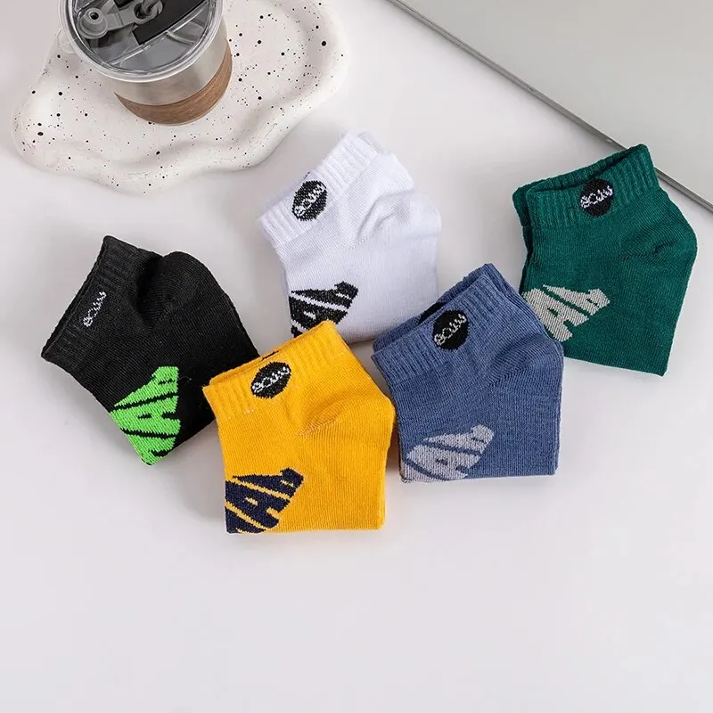 5 Pairs Of Men\'s Short Socks Four Season Sports Sweat-absorbent And Odor Resistant Boat Socks Thin Low-cut Socks