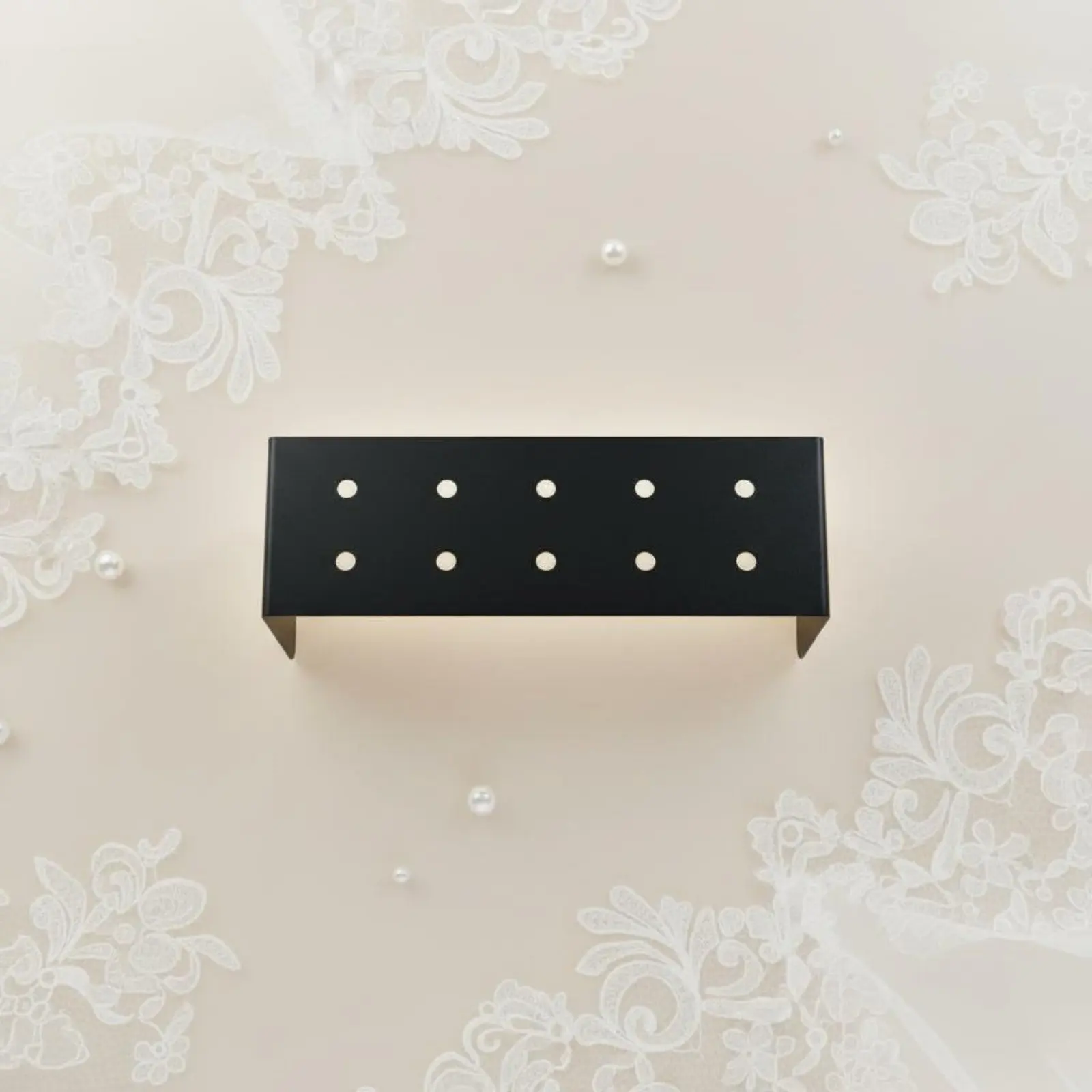 Metal Push Dessert Holder Elegant Design Buffet Display Stand Pastry Holder Stand Easy to Clean U-Shaped Dessert Rack