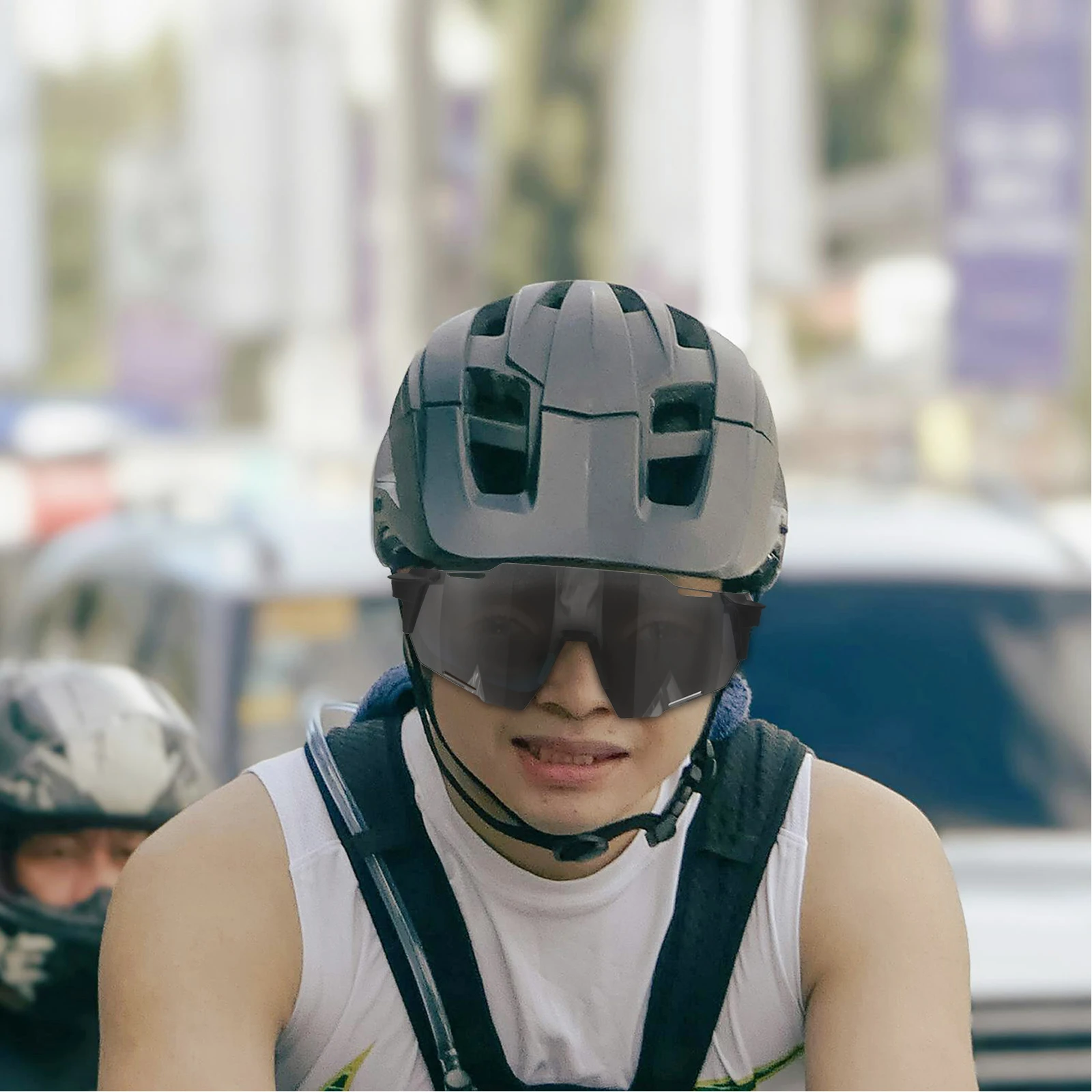 

Stylish Windproof Motorcycle Goggle for Cycling Riding Outdoor Sports Protective Eyewear Comfortable Secure Fit Unisex