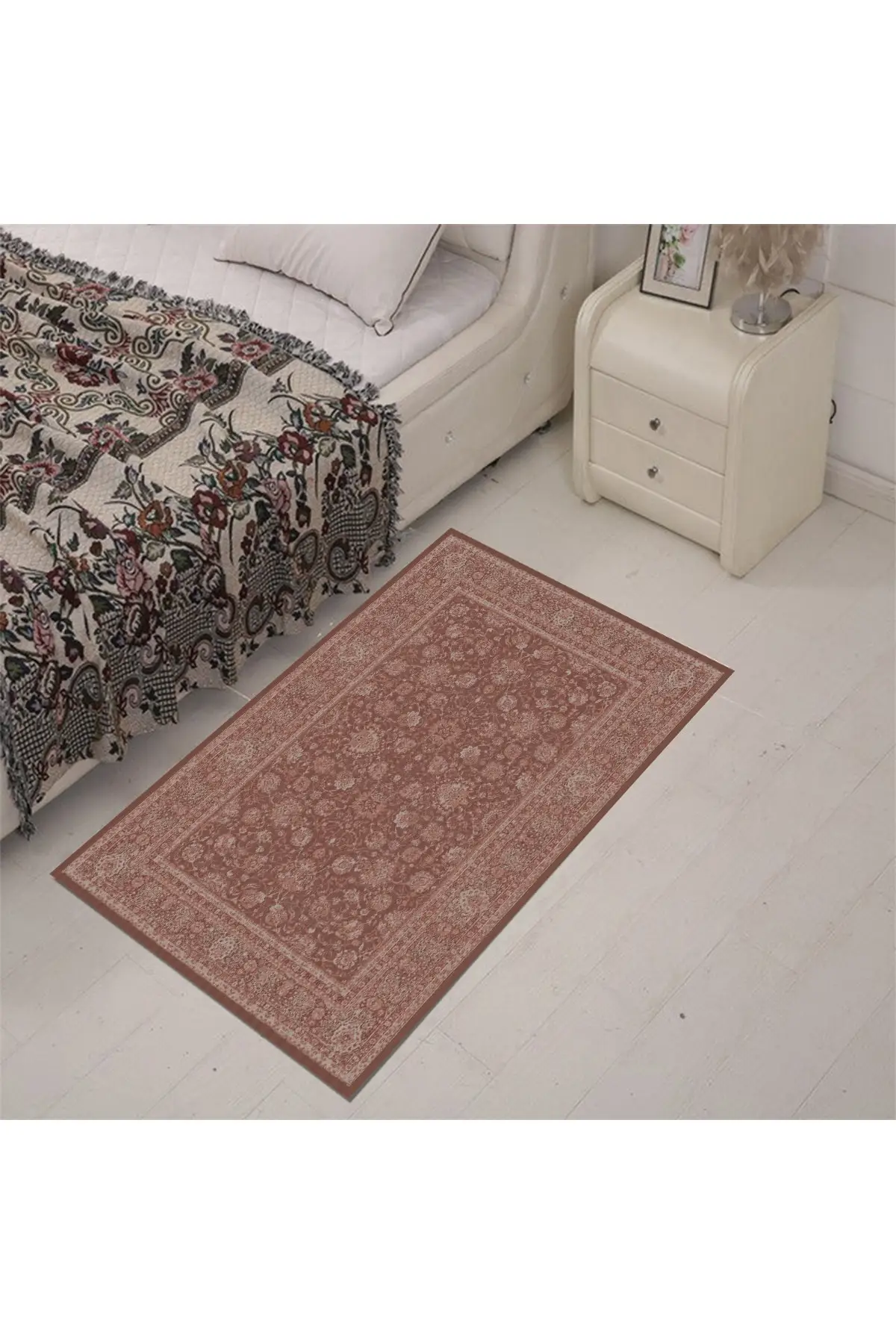 

Dovi non-slip base washable Seccade Meditation Rug