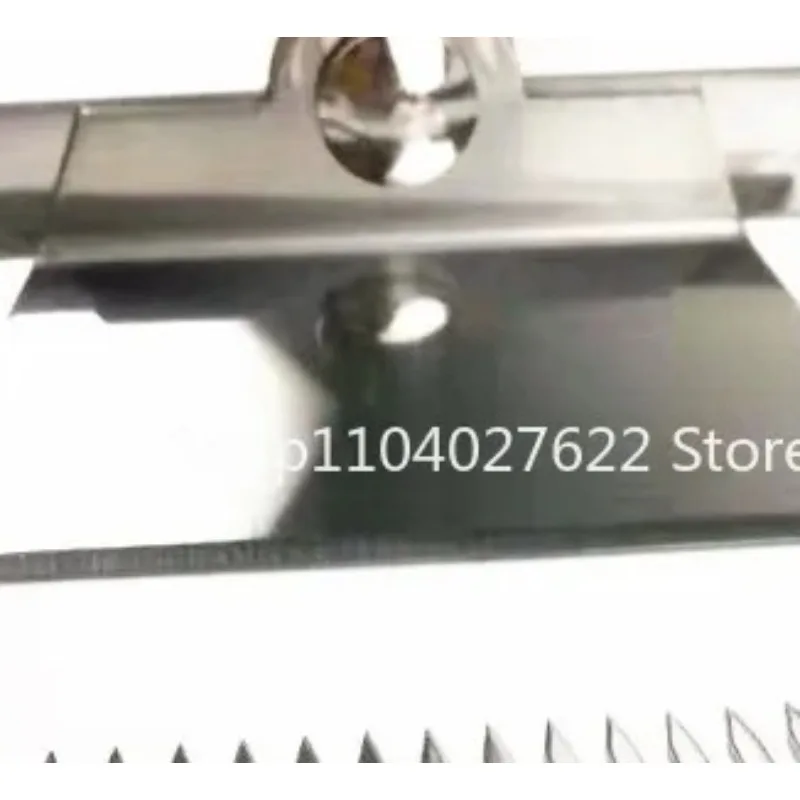 

1Pcsfor beekeeping tool, new widened wooden handle stainless steel multi-purpose honey cutting fork, honey scraping shovel