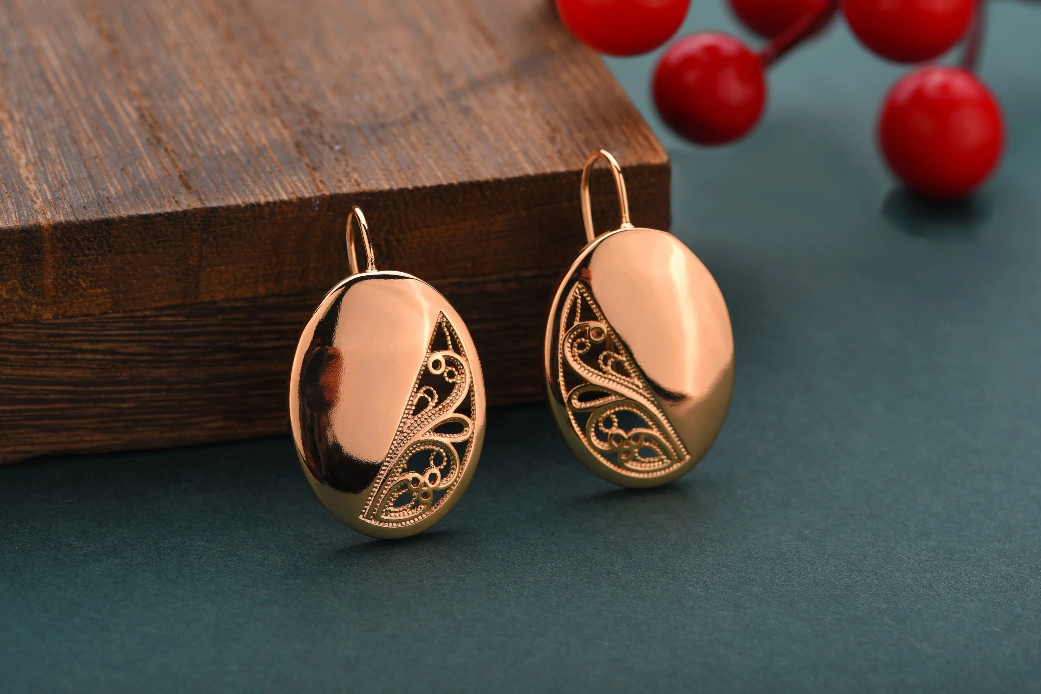 Hot Sale 585 Rose Gold RU Women Unusual Carved Hollow Oval Dangle Earrings Fashion Romantic Wedding Party Fine Jewelry