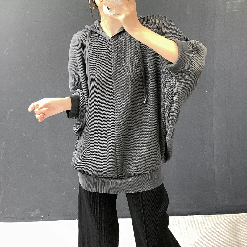 

Women's Hooded Pleated T-Shirt Top Long-Sleeved Oversized Pullover Korean Style Oversized Women's Clothing