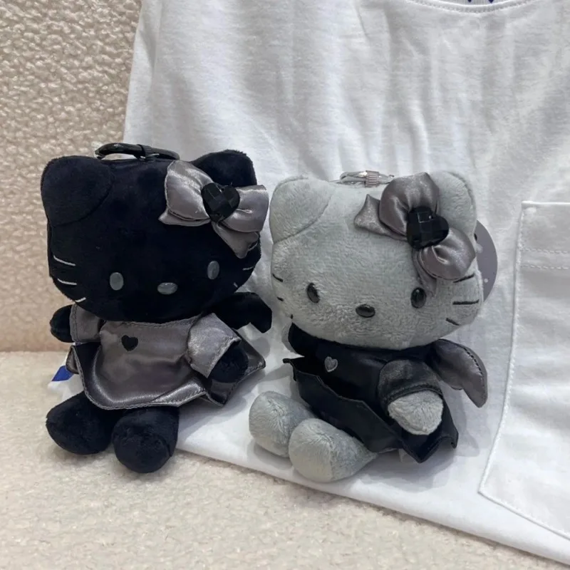 Sanrio anjo preto lado sentado perna longa série kitty gato nic brinquedo de pelúcia chaveiro asas de pelúcia kitty kt espelho boneca saco pingente