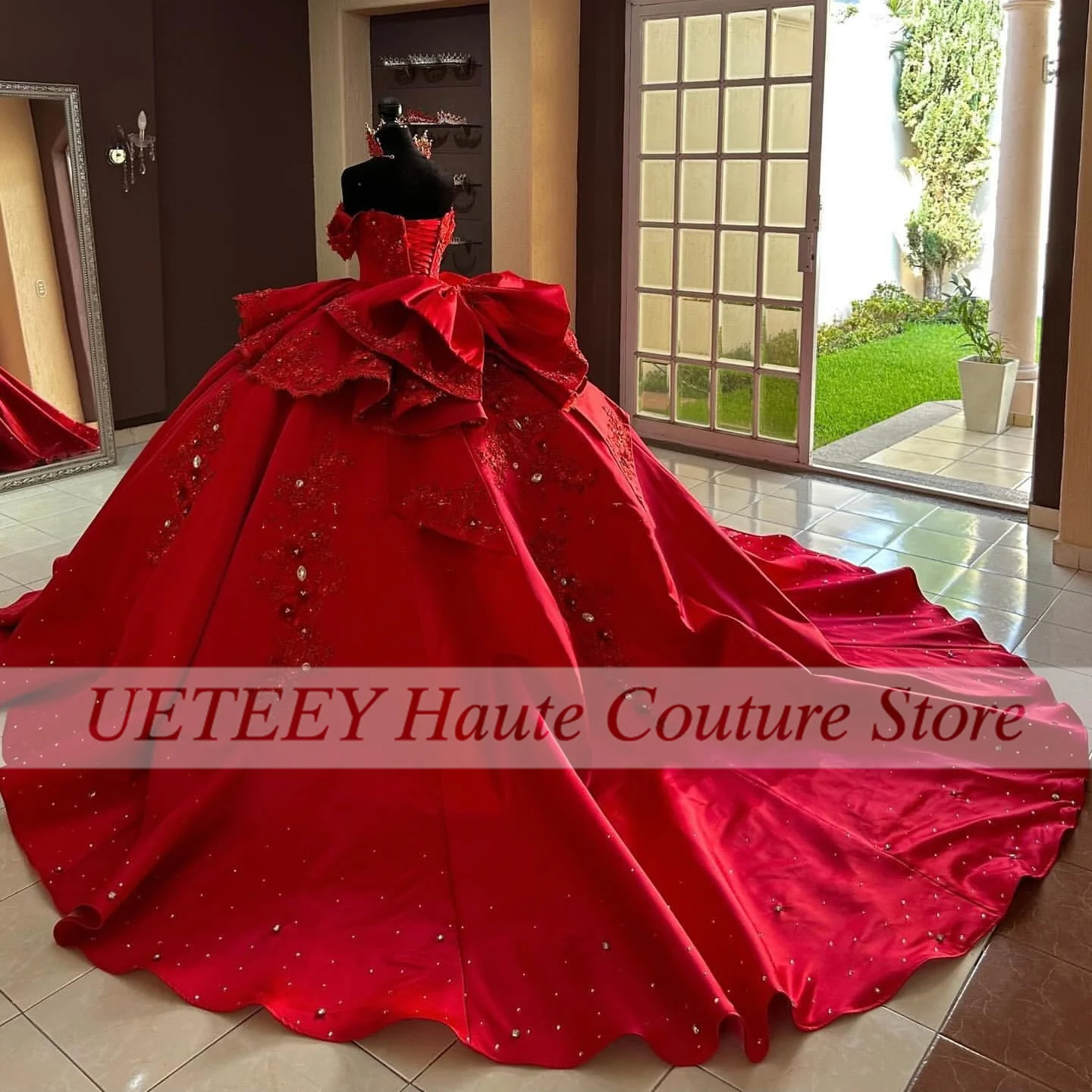 Red Quinceanera Dresses Ball Gowns Tiered Bow Appliques Luxury Birthday Party Gowns  16 vestidos de 15 quinceañera Customized