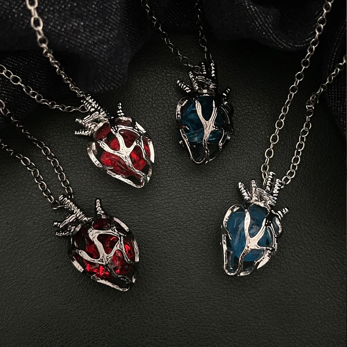New Hot Selling Gothic Dark Style Hollow Heart Red and Blue Glass Heart Pendant Necklace Couple Gift