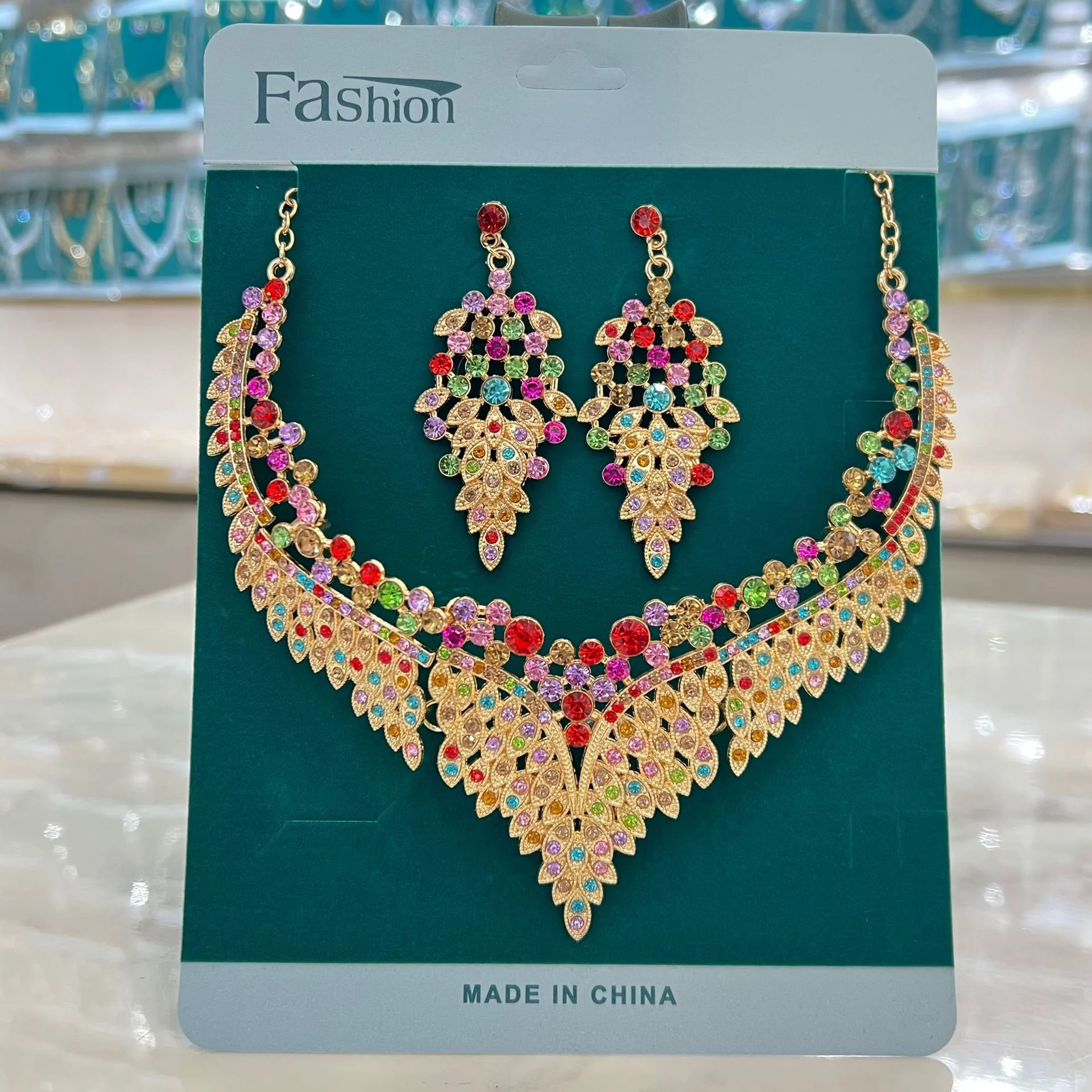 Summer Bohemian Wings Purple Diamond Necklace Earrings with Gradient Violet Crystal Suitable for Island Resort Beach Dressing