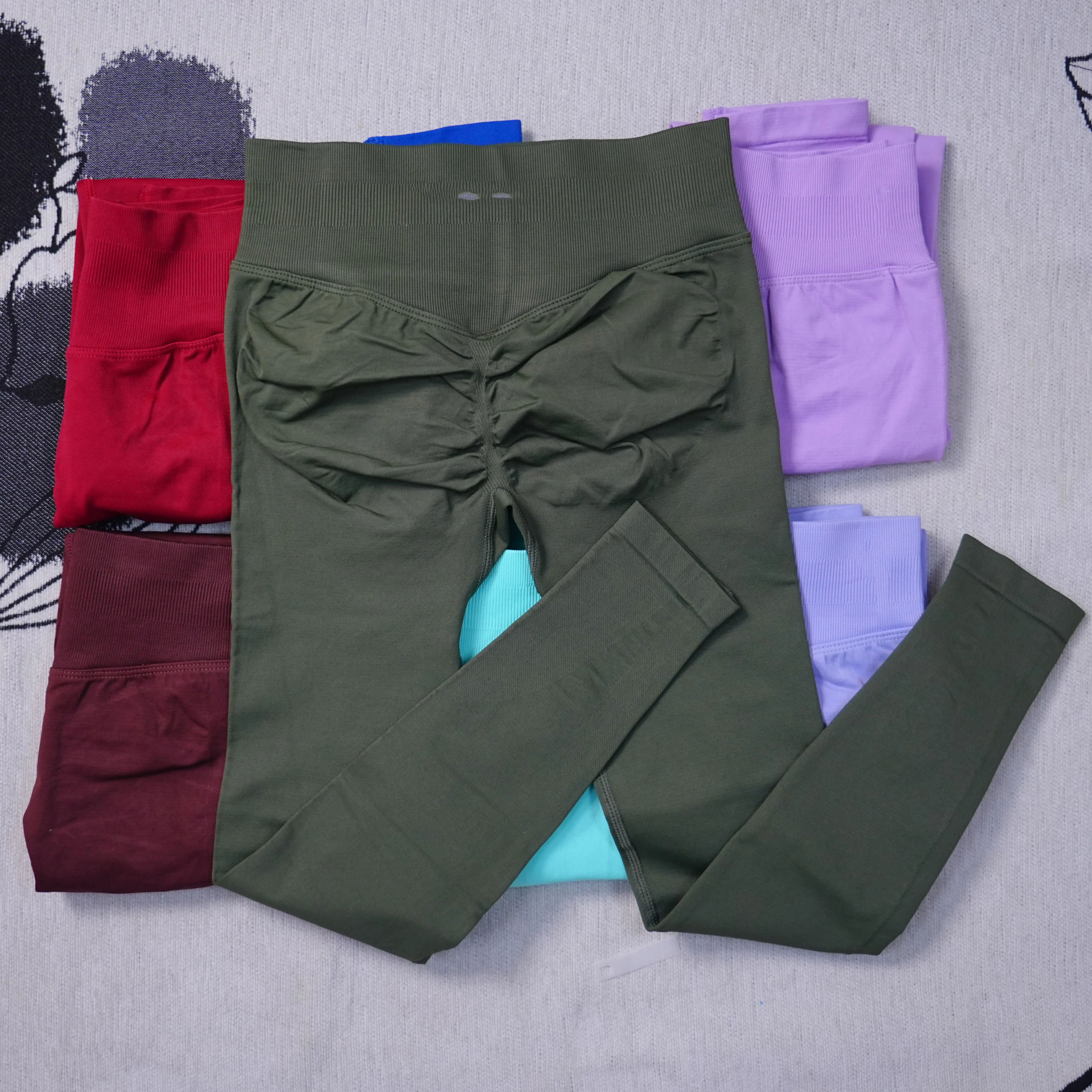 تأثير طماق المرأة منخفضة الخصر بعقب رفع اليوغا السراويل سلس البطن التحكم اللياقة البدنية تجريب الرياضة الجري طماق