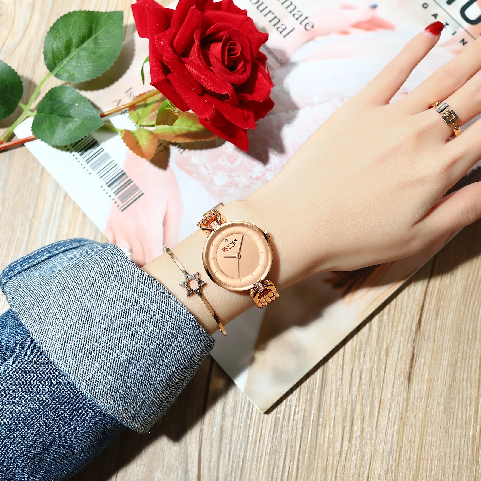Rose Gold Watches Women CURREN Luxury Simple Quartz Bracelet Wrist Watch Women Watch Style Stainless Steel Band Clock