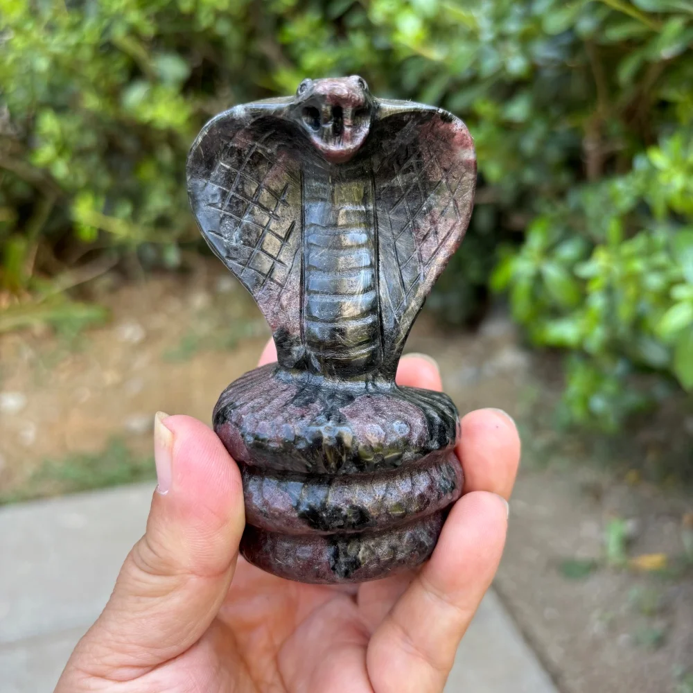 Natural Garnet Cobra Snake Crystal Carving Figurine Hand Carved Stone Statue Healing Crystal Home Decor Collectible Gift