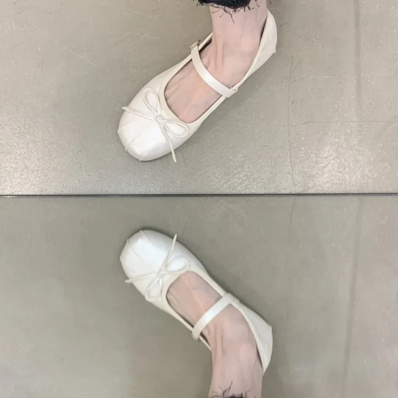 

Hot Seller 2026 Spring Autumn Mary Jane Shoes Fashion Shallow Round Toe Mid Heel Shoes Ladies Elegant Outdoor Single Pumps Shoes