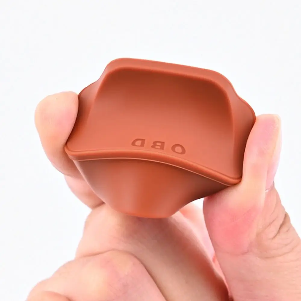 

Durable Silicone OBD Port Cover Waterproof Dustproof OBD Port Lock Handle Design OBD Port Protector Universal Fit