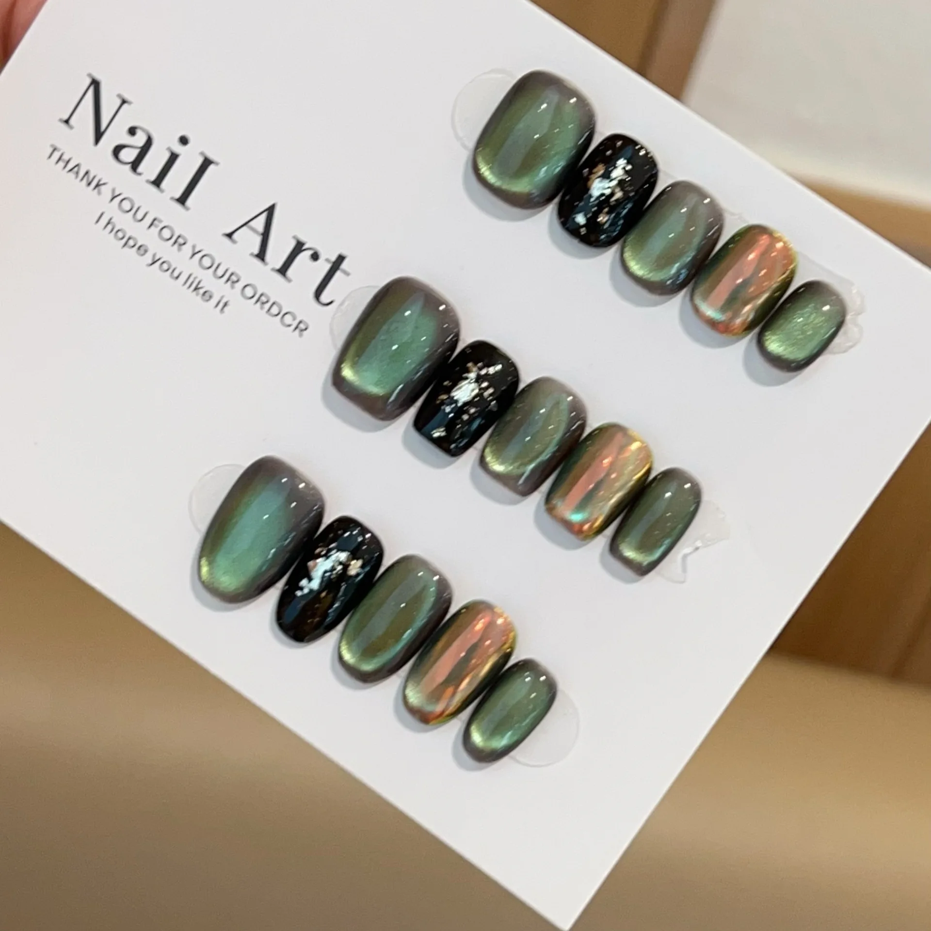 

10pc Green Glass Bead Handmade Press on Nails Cat's Eye Aurora Pink False Nail for Women&Girl Short Removable Wearable Fake Nail