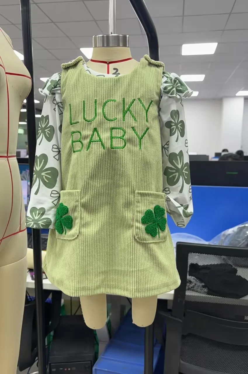 ملابس أطفال بناتي أيرلندية لطيفة بأكمام طويلة مطبوعة شامروك مع عصابة رأس فستان مكونة من 3 قطع