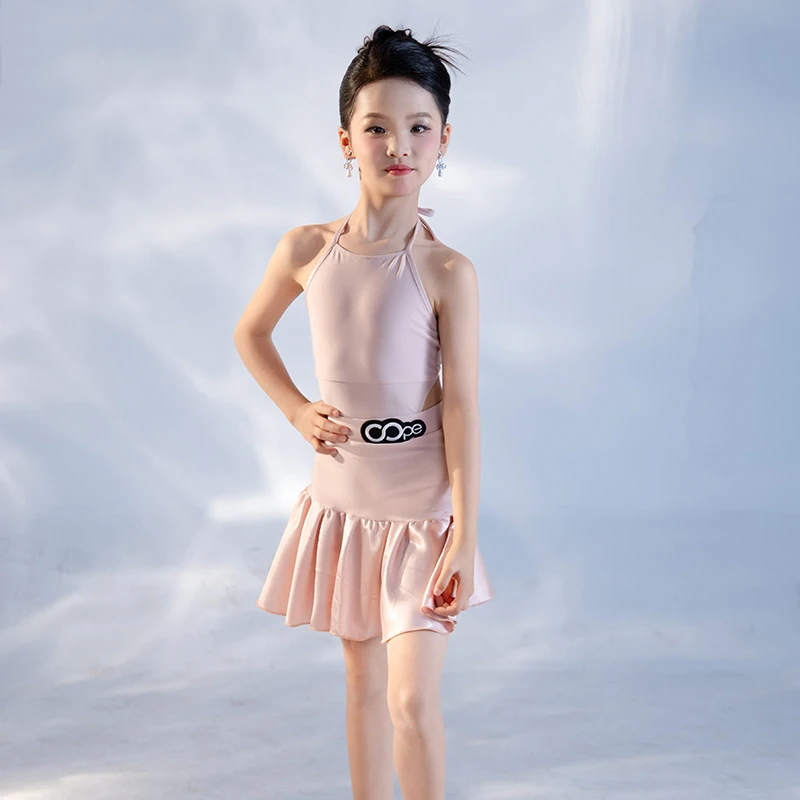 

Танцевальный костюм для латиноамериканских танцев 2026: топ с завязками на шее и розовой юбкой с рюшами, для тренировок по ча-ча-ча и румбе, XH4273