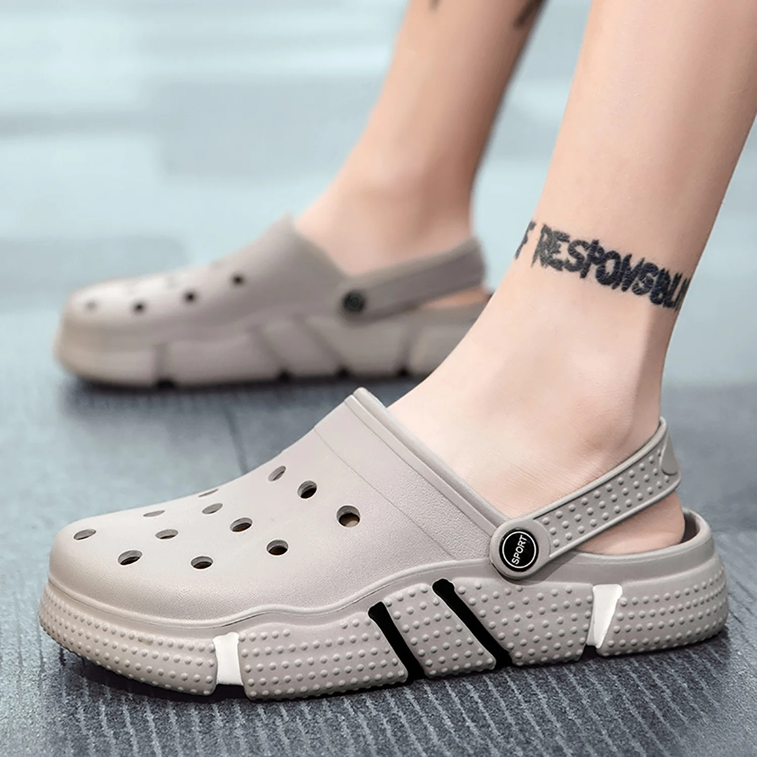 Men's Women's Garden Shoes Trendy Outdoor Wear Slides Slippers Sandals Home Non-Slip Breathable Comfortable Eva Beach Sandals