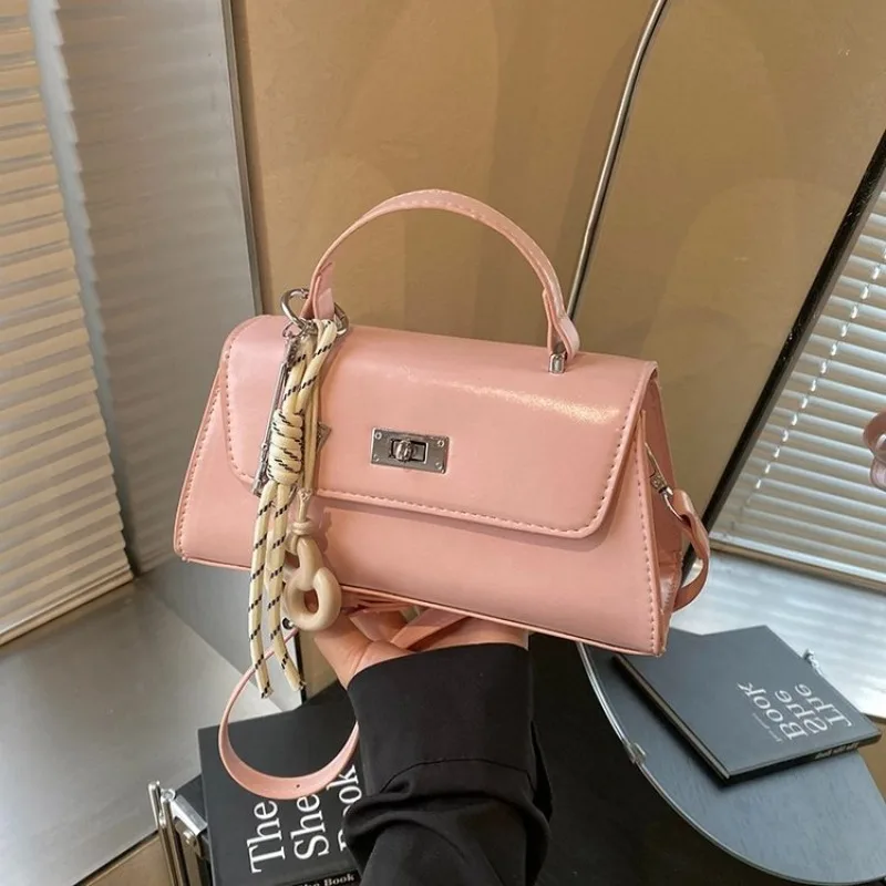 

Chic Urban Explorer Crossbody Bag For Women Anti-Theft Design Lightweight For Touring And Sightseeing