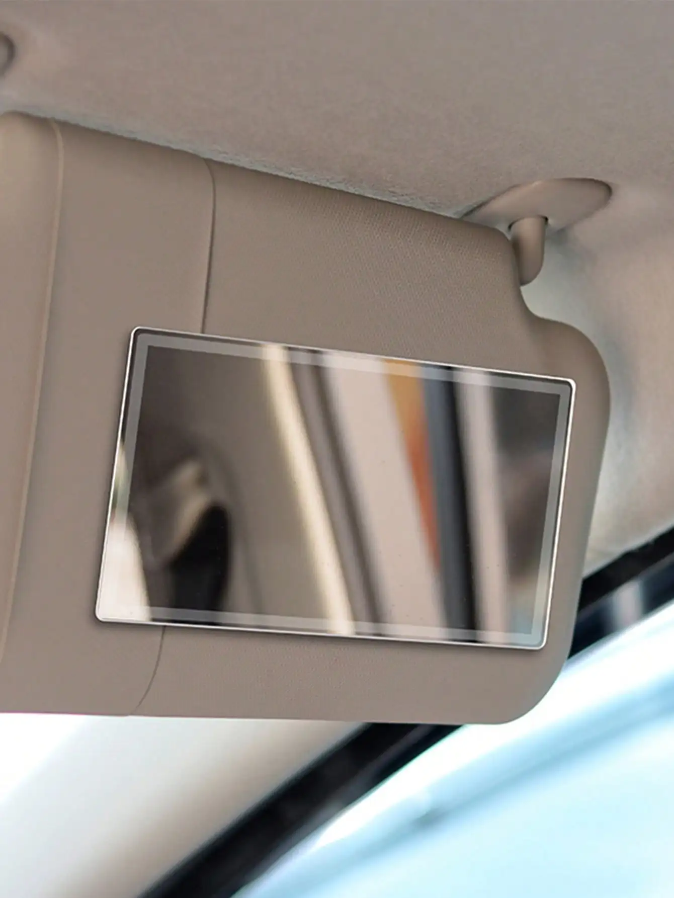 1Pc Car Sun Visor Stainless Steel Makeup Mirror Shatterproof Auxiliary Rearview Dual-Purpose Beauty Cosmetic Mirror (Install On