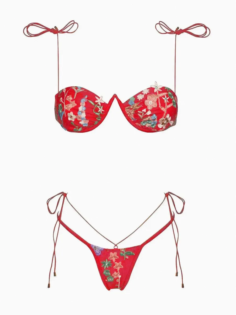 

2025 Fashionable Women's Two-Piece Swimsuit - Trendy Red Design Perfect for Summer Beachwear Pool Parties Summer Getaways