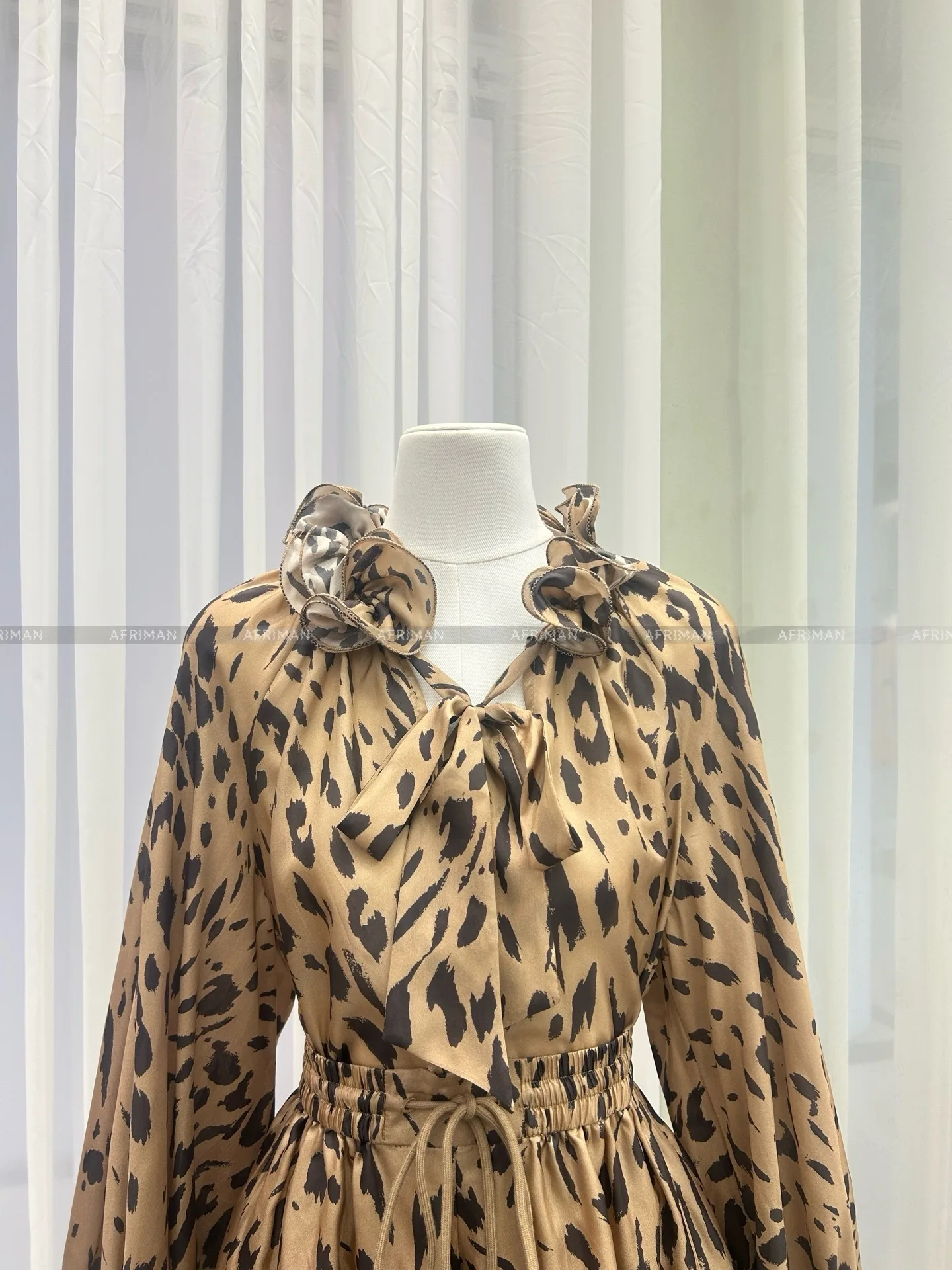 Women 3D Flower Decoration Collar Lantern Long Sleeve Leopard Print Loose Silk Blouse Top+ Elastic Waist Shorts Set