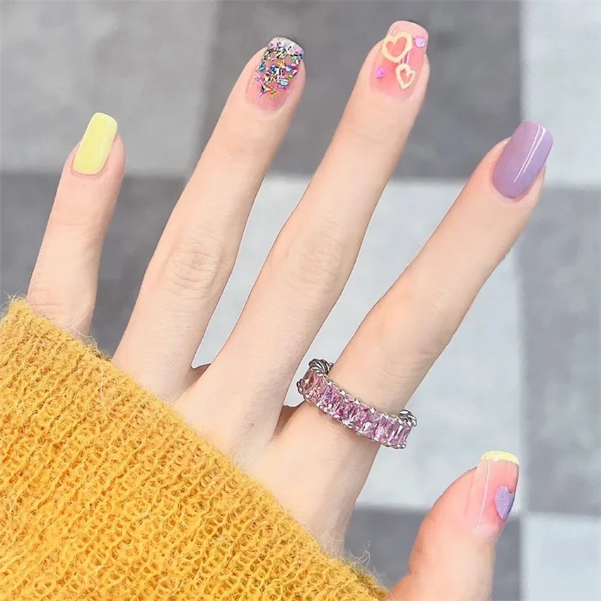 24Pcs/Set Colorful Wearing False Nails Love Glitter Pieces Press on Nails Art Removable Adhesive French Acrylic Fake Nail Tips