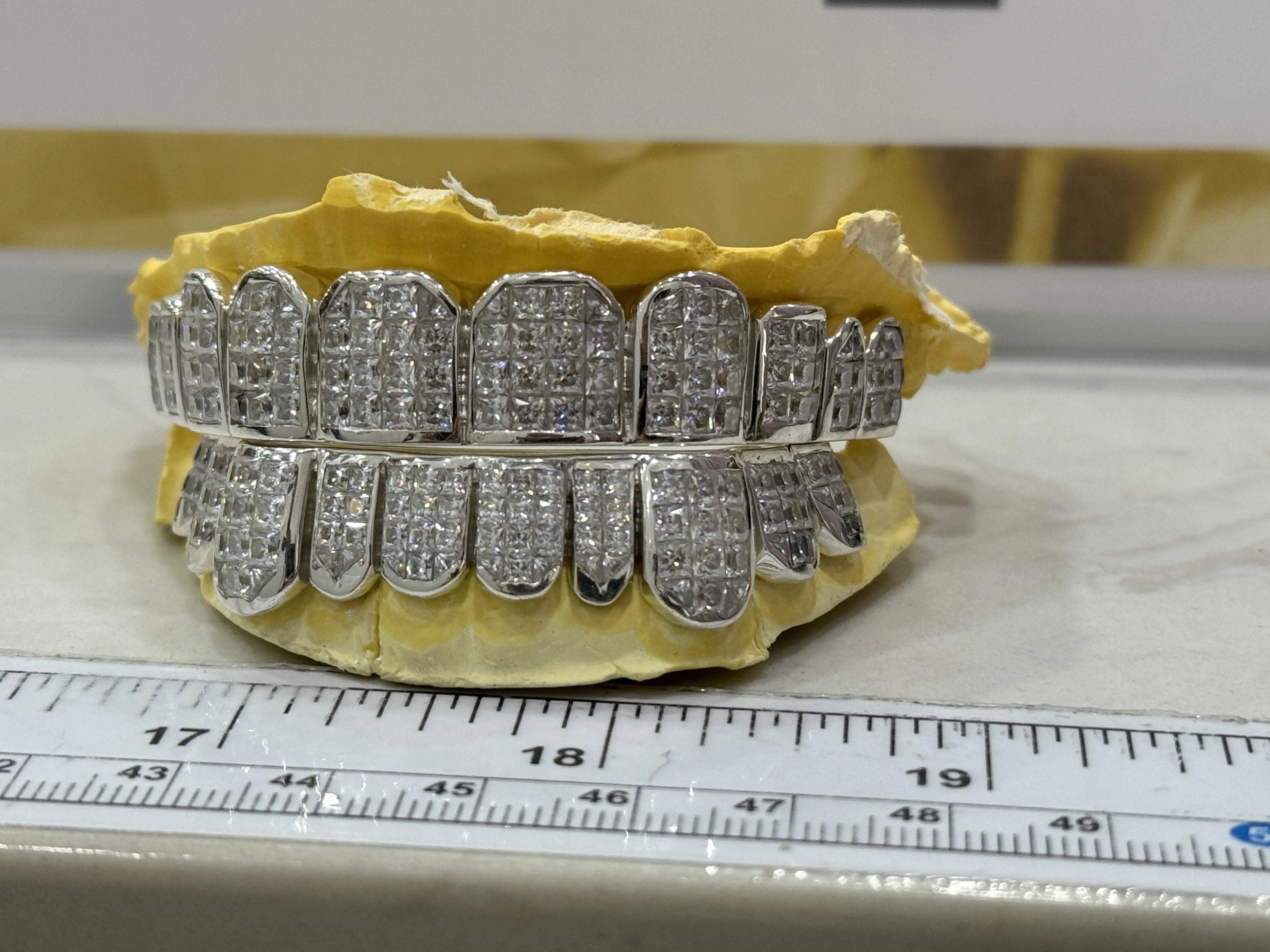 Custom Moissanite Diamond Grillz 8 Top And 8 Bottom Hip Hop 925 Silver Teeth Grillz Hip Hop Jewely(Sent Teeth Mold To Us)