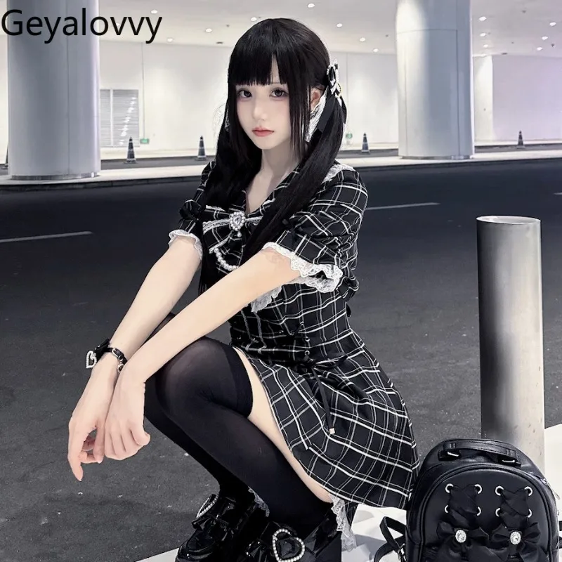 

Japanese Mine Series Mass-produced Summer New Suit Plaid Bow Strap Dress Slim-fitting Short-sleeved Top and Shorts Two-piece Set