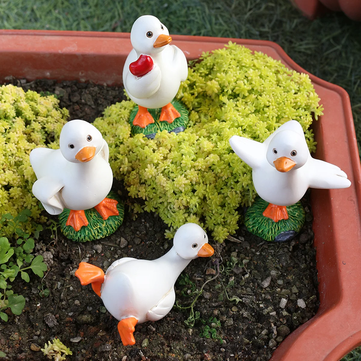Four Ducklings Resin Ornament Creative Micro Landscape Flower Pot Decorative Ornament Fairy Garden Ornament for Yard