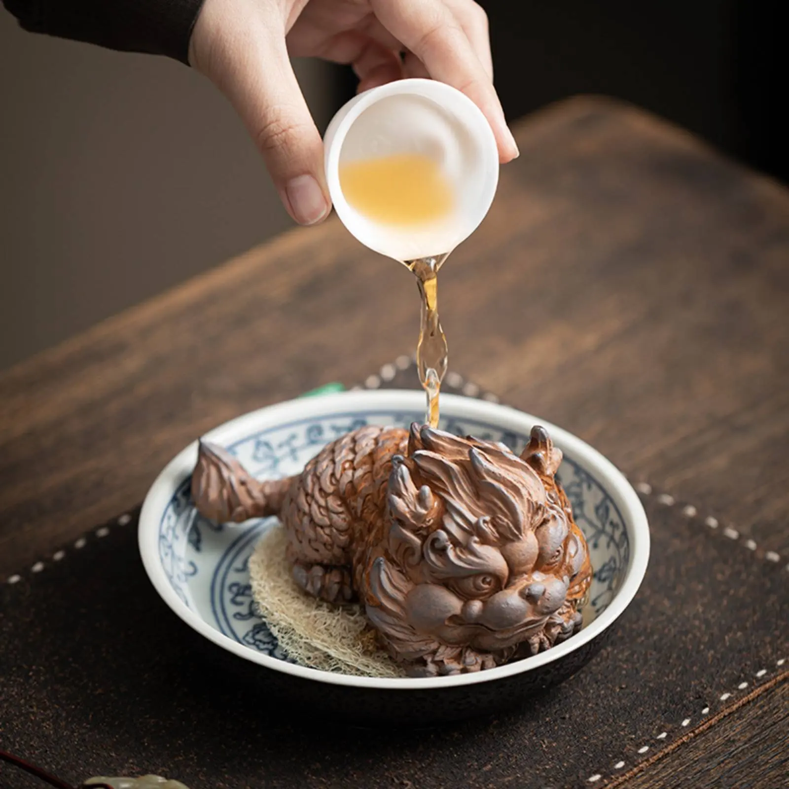 Figurine de créature mythique chinoise en argile de roche, fait main, pour décoration de cérémonie du thé, qui développe une patine avec le temps et est à cultiver.