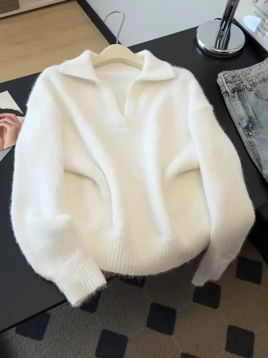 

New Winter Lapel Knitted Sweater For Women Loose And Slimming Versatile Pullover Sweater Top