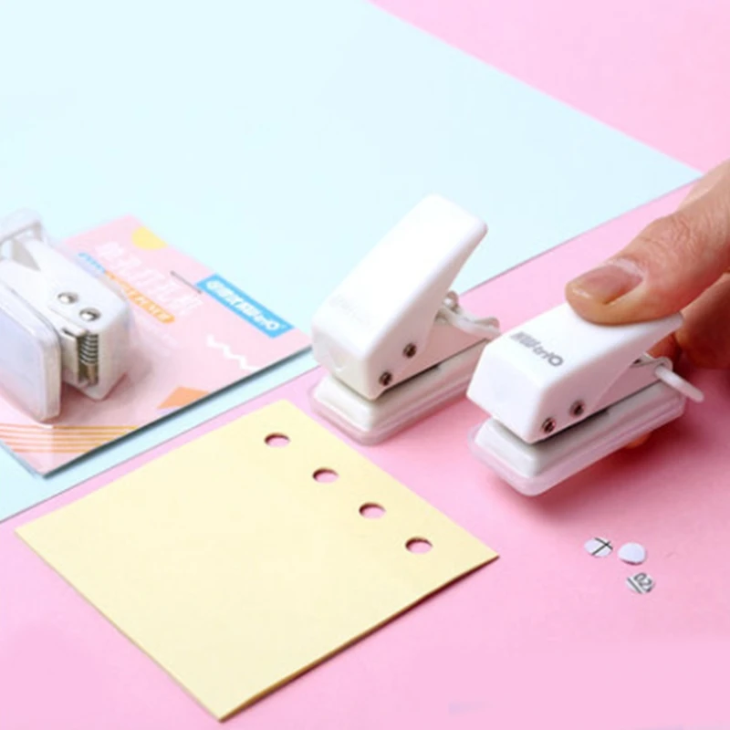 เครื่องเจาะรูกลมขนาดเล็กแบบพกพารูเดียวความจุ8แผ่นพร้อมถาดชิปสำหรับการ์ดกระดาษตัวยึดแบบ DIY