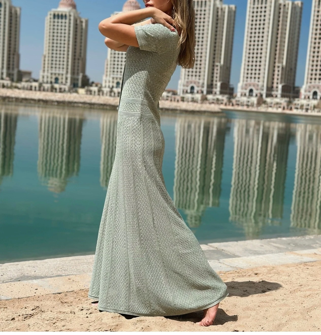 

Women Green Knitted Dress with Diamond Pearl Buttons Short Sleeves Slim Fit Elegant Evening Party Midi Robe