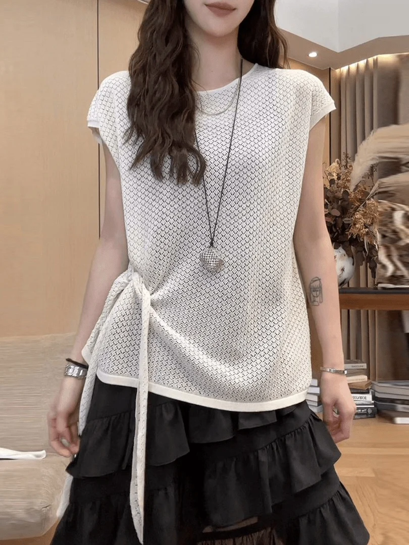 

Elegant Short-Sleeve Knitted Top And Skirt Set for Women with Lace Hemlines Youthful Design Summer Fashion Two-Piece Ensemble