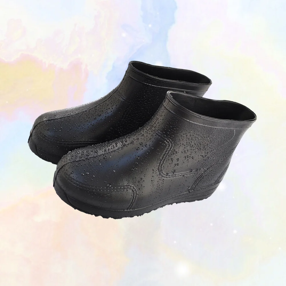 1 paar antislip slijtvaste regenschoenen zwart maat 43 dikke hak antislipzool ronde neus ontwerp voor natte vloeren zuur alkali