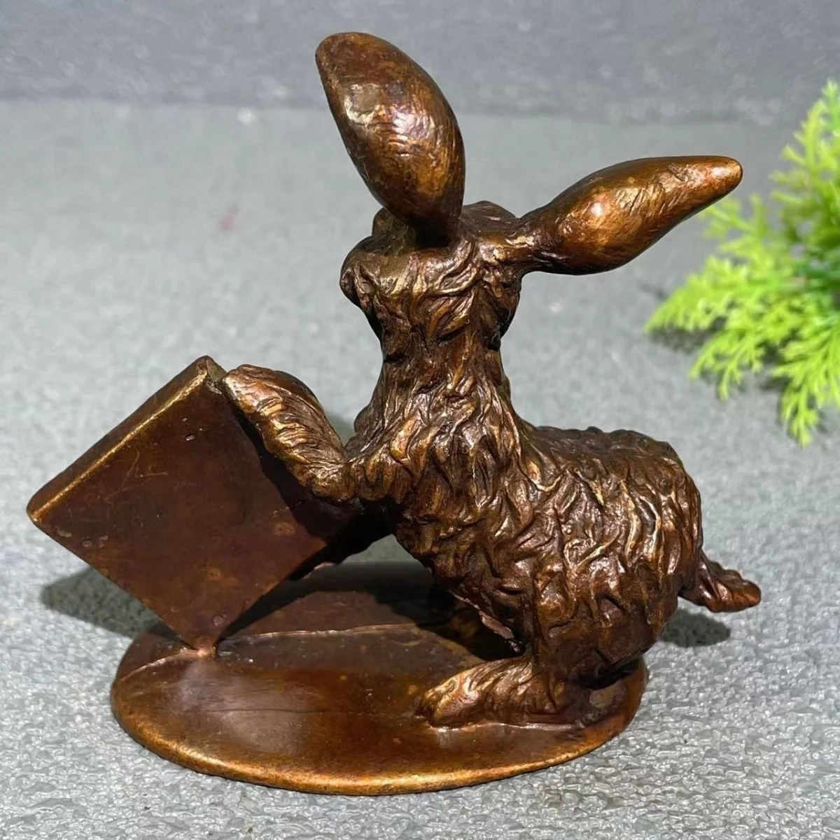 Bronze ware collection rabbit ornaments, twelve zodiac rabbit mascots, study, living room, tea table, entrance decoration