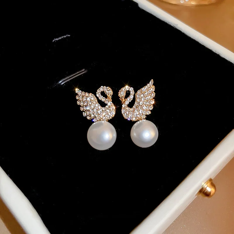 Korean Silver Needle Earrings for Women Swan Zircon Inlay Brick Ear Studs Shiny Upscale Luxury Simple Temperament Pearl Earrings