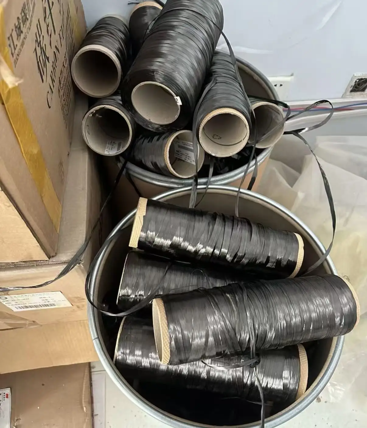 3k，12k，24K  Carbon Fiber tow continuous carbon fiber filament Yarn thread tape，50m，100m，200m.