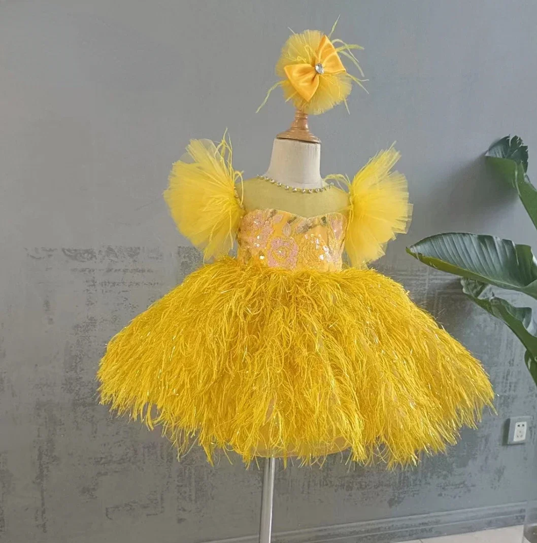 

Luxurious Feather Flower Girl Dresses Golden Ball Gown Birthday Party Dress for Girls Tiered Puff Sleeves Kids Pageant Gown