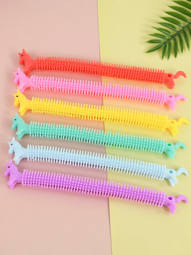 6-24 Stuks Grappige Eenhoorn Pull Worm Stretch String Tpr Touw Kids Verjaardagsfeestje Gunsten Gift Kinderen Stress fidget Speelgoed - afbeelding 2