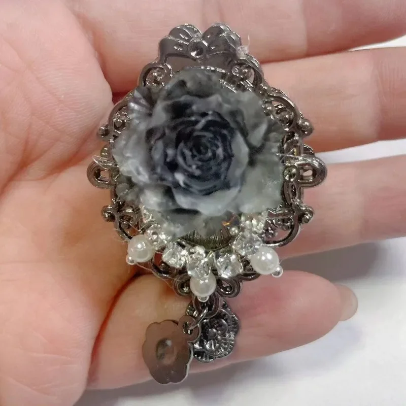 Wholse Hanmdmade Boutique Heavy Industry Double-sided Court Style Flower Alloy Pendant Bead Custom Y2K Accessories DIY Findings