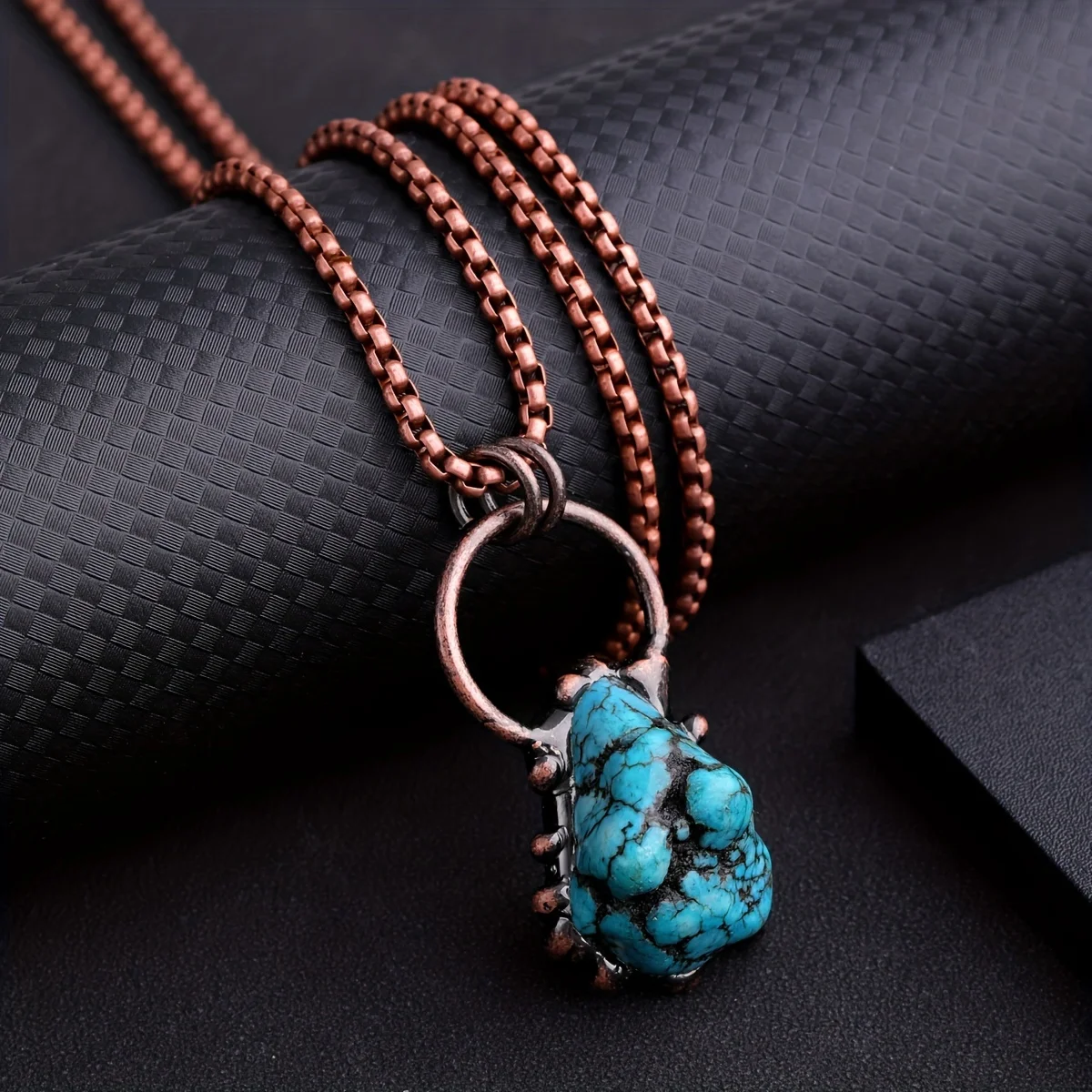 YEEVAA 1PC Irregular Turquoise Natural Stone Necklace Punk Style Pendant, Spirit Necklace Gift (With Original Chain)