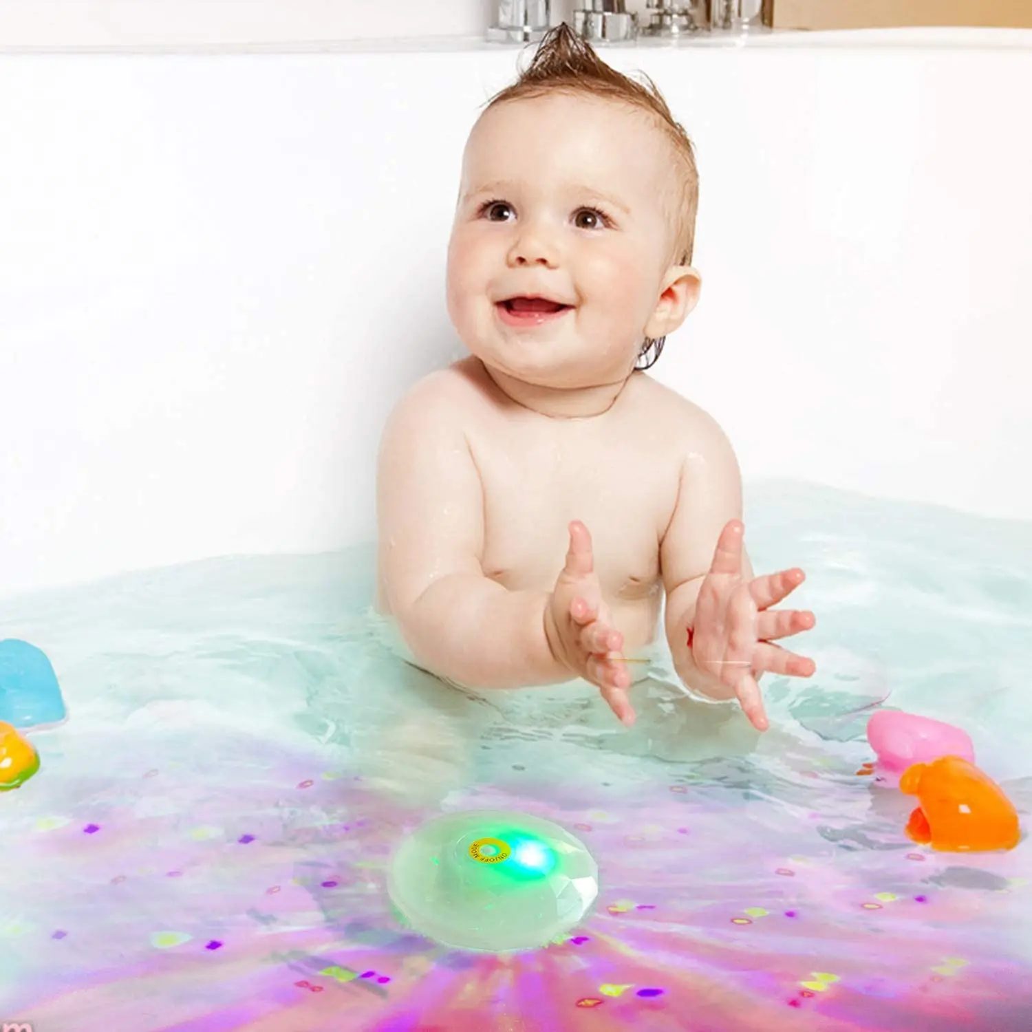 LED Floating Pool Light DiamondShape Colorful Floating Lamp Waterproof RGB LED Light for Swim Pond Fish Tank Bathtub Decoration